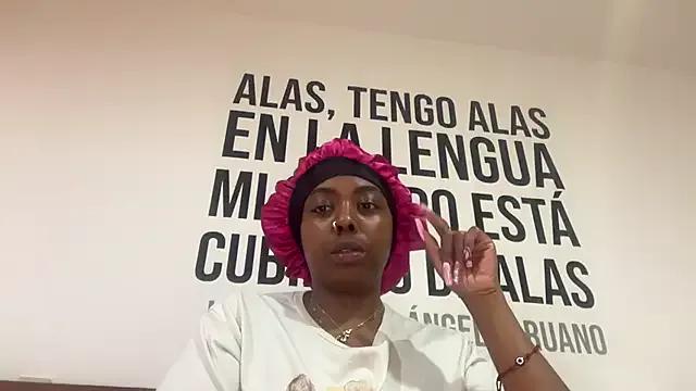 ChocolateCakeQueen on StripChat 