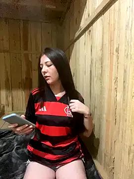 clara2111 — Siririca/plug anal