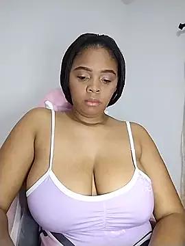 collegechica on StripChat 