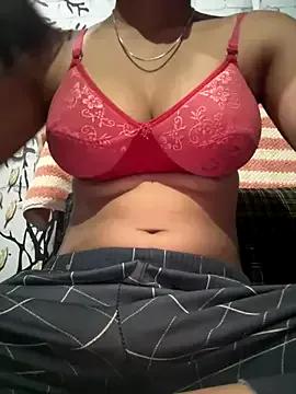 Collegegirl222 on StripChat 
