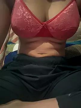 Collegegirl222 on StripChat 