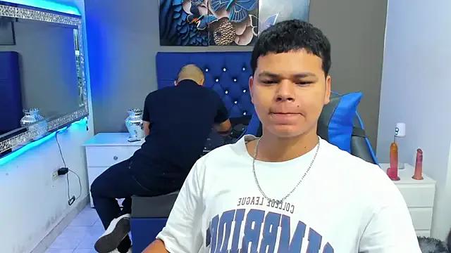 CrisAndErick on StripChat