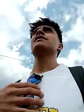 Cuervo_maniaco on StripChat