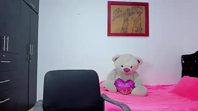 curves_july23 on StripChat