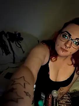 CurvyVampire on StripChat