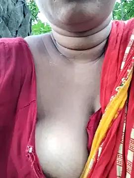 Cute-Priya2 on StripChat