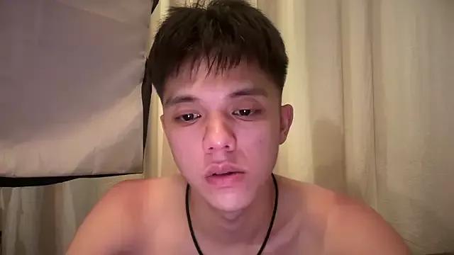 dddddddlii on StripChat 