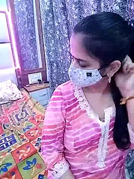 delstrip_couple — Cum on face in public