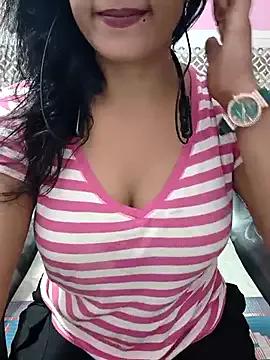 Divya_Bharti on StripChat