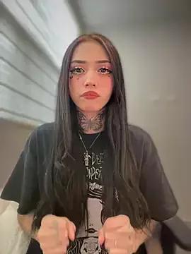 DOLL_ANDY on StripChat 