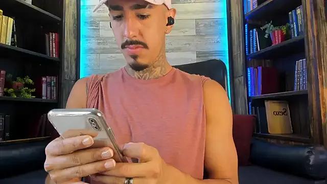 Donovan_Desmond — Hard cock