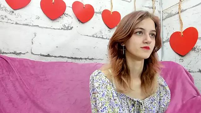 Dreamy_Pollyy on StripChat