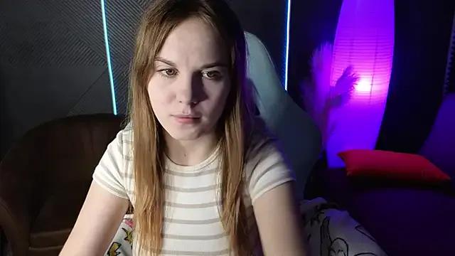Dyna_bae on StripChat