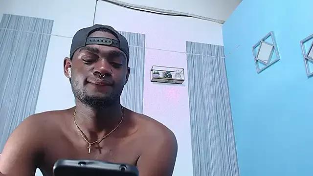 eebony_stallion on StripChat 