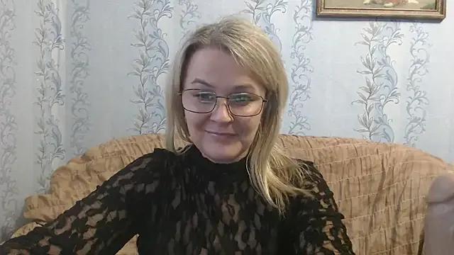 EleanoraDream on StripChat 