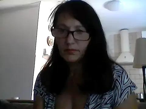 Elena48324 on StripChat 