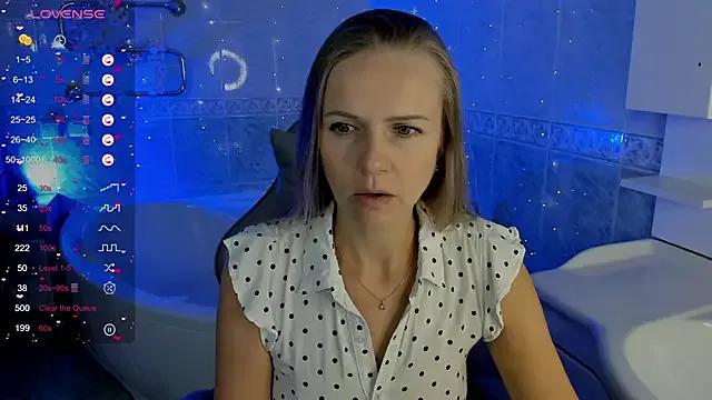 Eliza_Wilsoon on StripChat