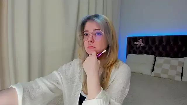 Ella_Mayers on StripChat 