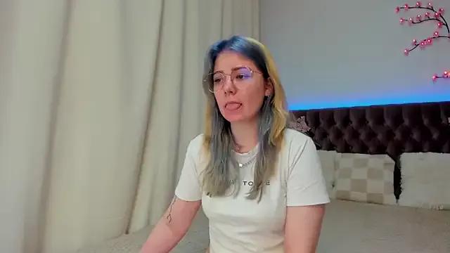 Ella_Mayers on StripChat 