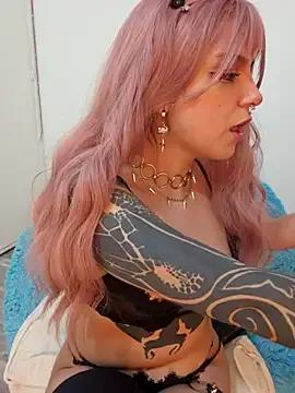 Ellaa_C on StripChat