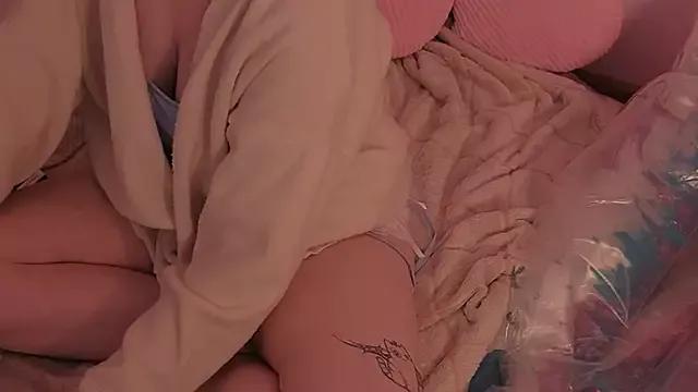 ELLIEJAY on StripChat 