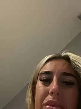 EllieMaeBaby on StripChat 