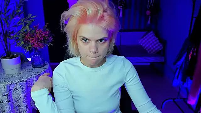EllieMurler on StripChat 