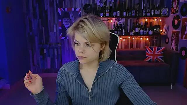 EllieMurler on StripChat 