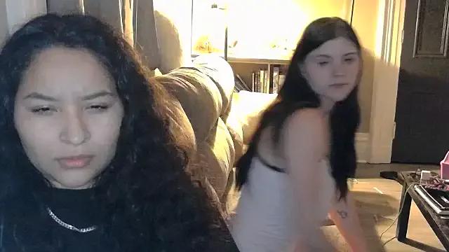 Elliewgfs on StripChat 