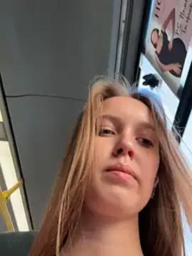 ElliRose on StripChat 
