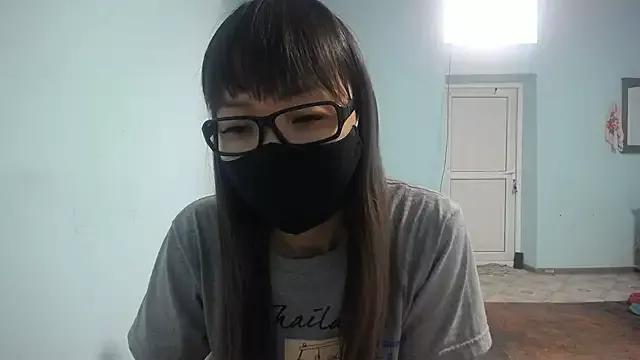 elllaaxx on StripChat 