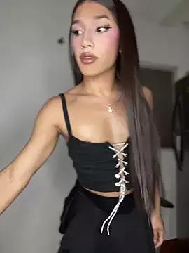Emaa- on StripChat 