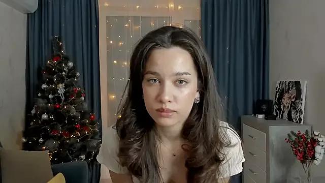 EmeliaReaper on StripChat 