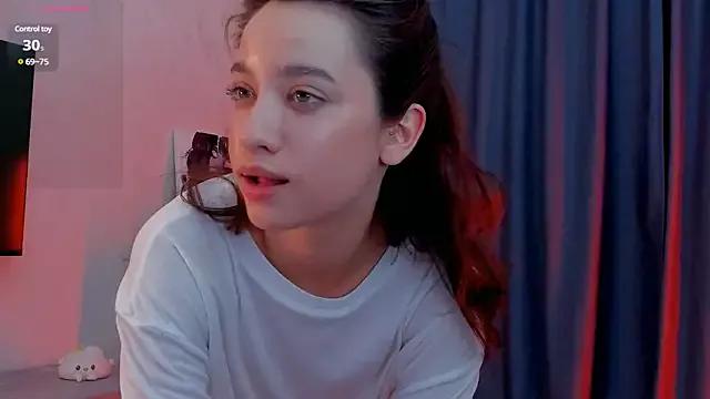 EmeliaReaper on StripChat 