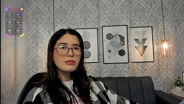 emilyycute_ on StripChat