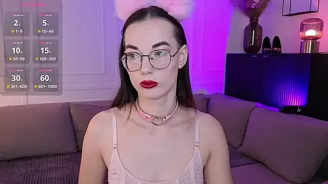 EmmaJakson — Remove the top