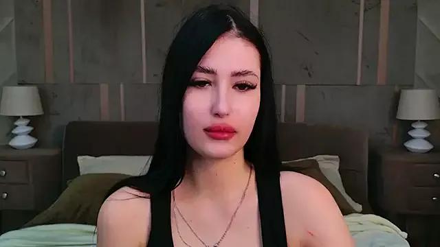 EmmaLawrens on StripChat 