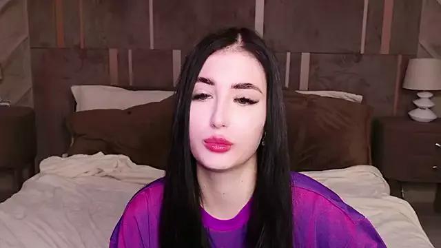 EmmaLawrens on StripChat 