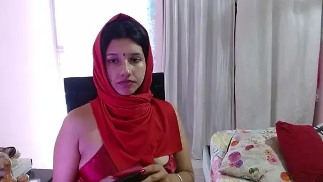 emmariders2 on StripChat 