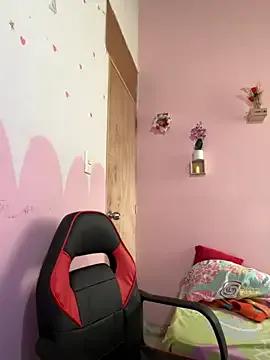 emmariders2 on StripChat