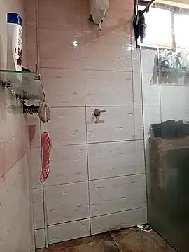 EmmySweett2 on StripChat 