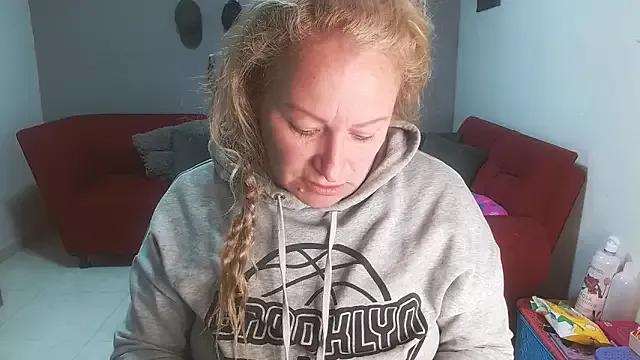 emperabigbootybigass on StripChat 