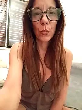 Esmeralda_passion on StripChat 