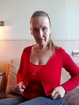 Evelina_cute on StripChat