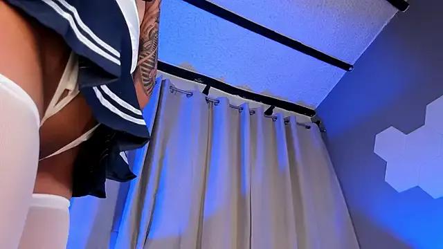 EviePhoenix on StripChat 