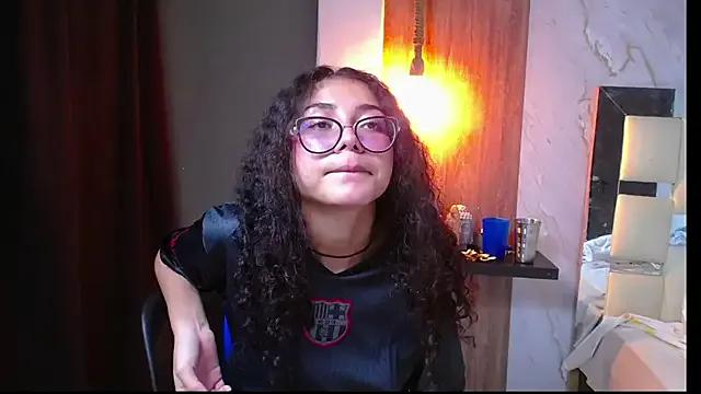 fire_and_moon on StripChat
