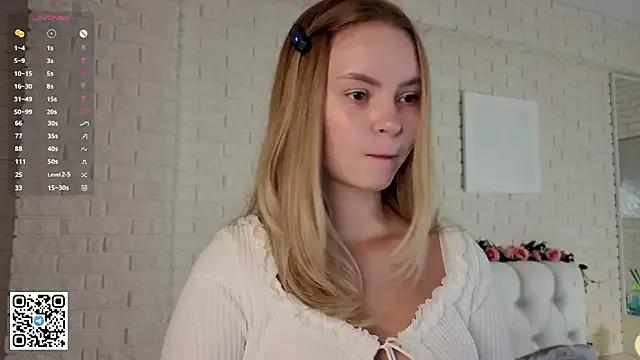 FlowersLover on StripChat