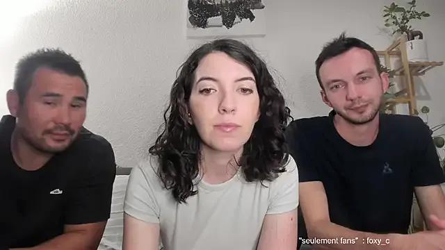 Foxy_c — j'enlve un vetement