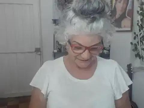 FunnyGrandma on StripChat 