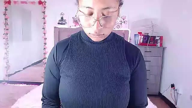 Gabi_Jhons_23 — Candle wax in my boobs